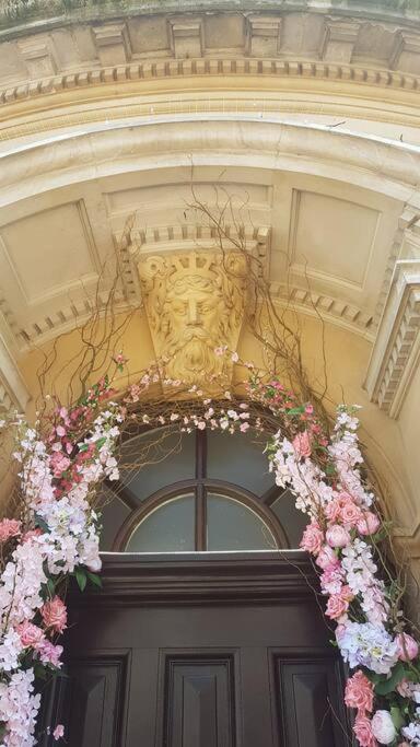 Beautiful Apartment In The Heart Of Rochester Rochester  Exterior photo