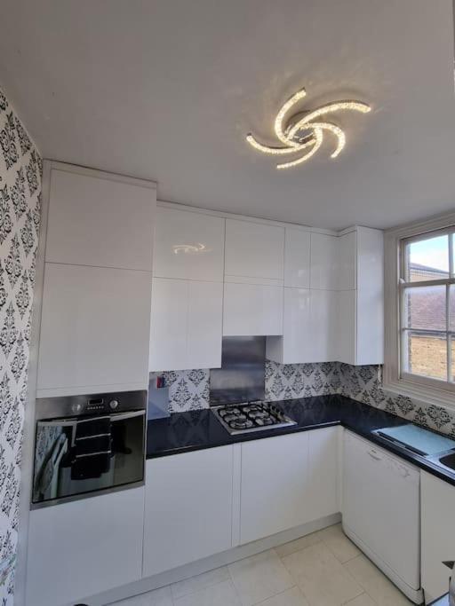 Beautiful Apartment In The Heart Of Rochester Rochester  Exterior photo