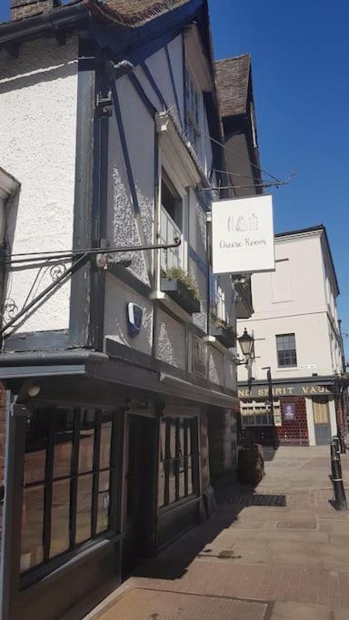 Beautiful Apartment In The Heart Of Rochester Rochester  Exterior photo